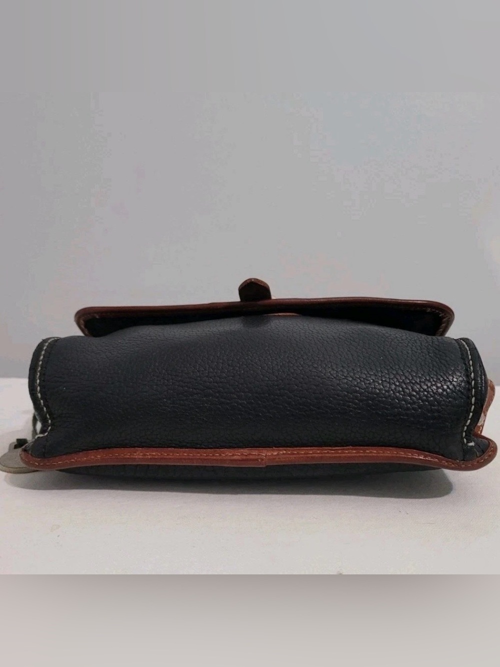 Vintage Dooney & Bourke AWL Black & Brown Leather Crossbody Bag - Picture 7 of 16